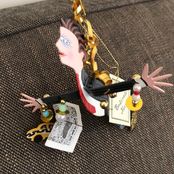 Silvestri business man hanging decor - Picture 3 of 4